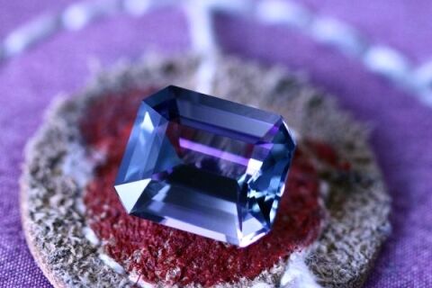 Tanzanite EmeraldCut 814ct 13-2x11-1mm